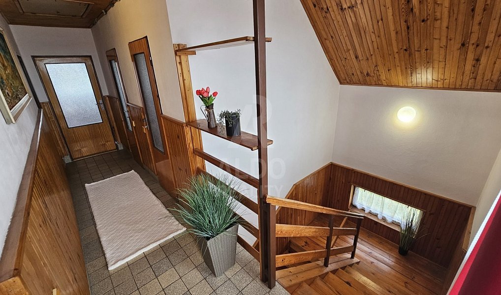 Prodej domu 130 m² s pozemkem 1 020 m², Ločenice – náhled fotky 16