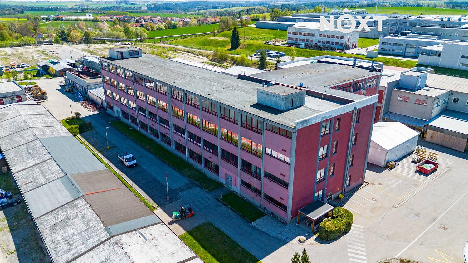 Pronájem výrobních prostor 6 054 m² – fotografie 5