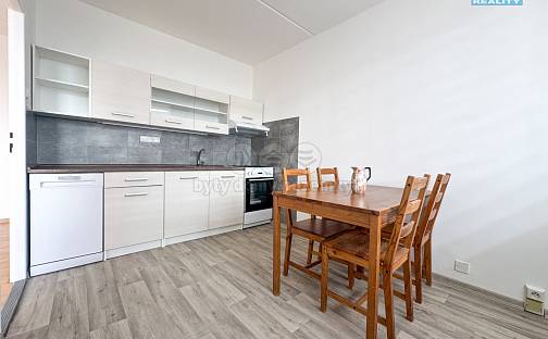 Pronájem bytu 4+1 75 m², Pokratická, Litoměřice - Pokratice