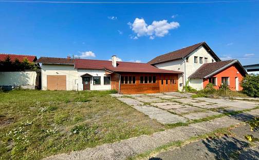 Prodej domu 370 m² s pozemkem 926 m², Řehenice - Křiváček, okres Benešov