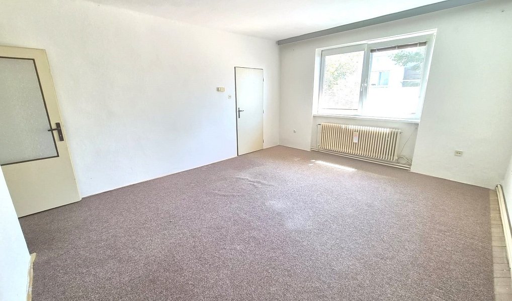 Pronájem bytu 3+1 73 m², Hrušovany nad Jevišovkou – náhled fotky 2