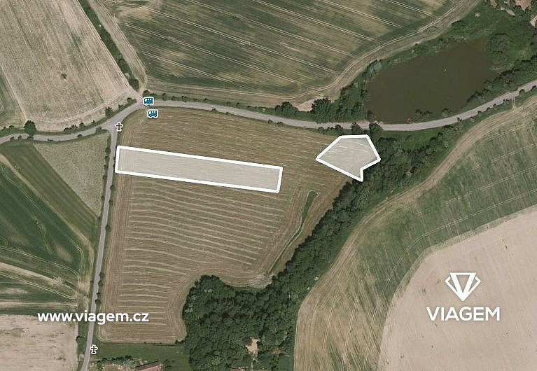 Prodej pole 1 988 m²