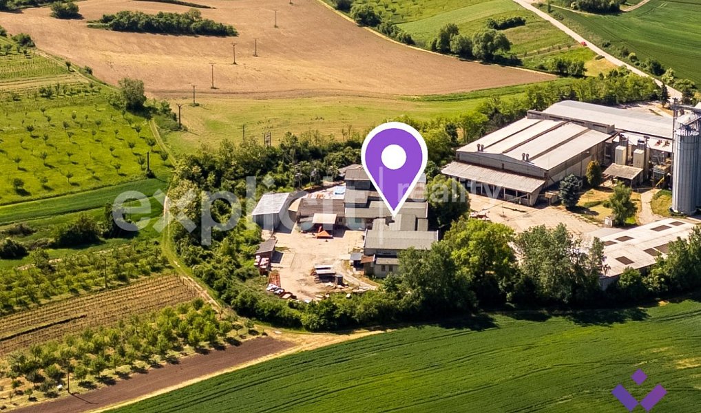 Prodej výrobních prostor 1 837 m², Šardice – náhled fotky 2