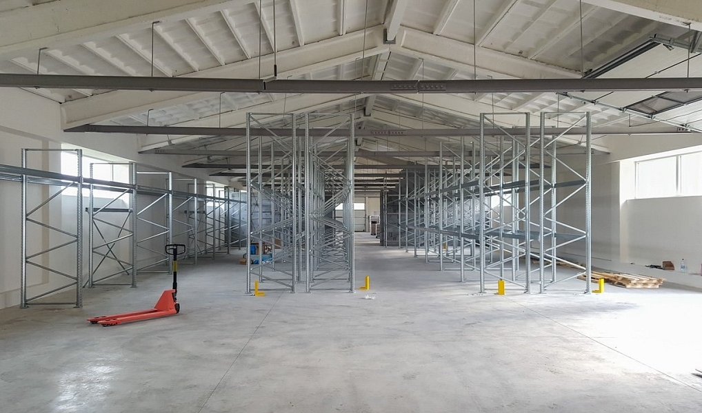 Pronájem obchodních prostor 1 046 m², Lutopecny – náhled fotky 5