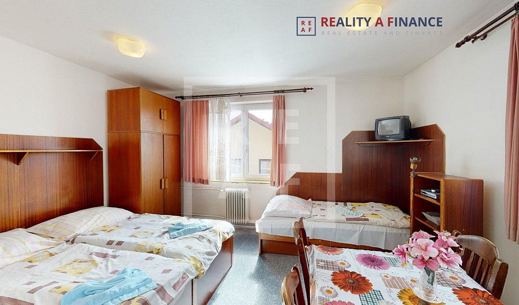 Prodej ubytovacího objektu 441 m², Železná Ruda – náhled fotky 2