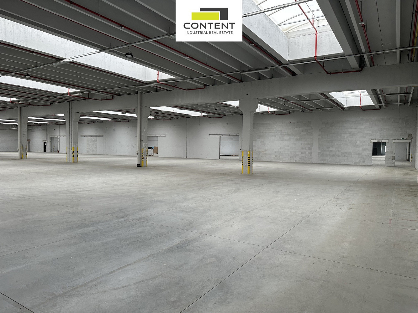 Pronájem skladovacích prostor 11 000 m² – fotografie 3