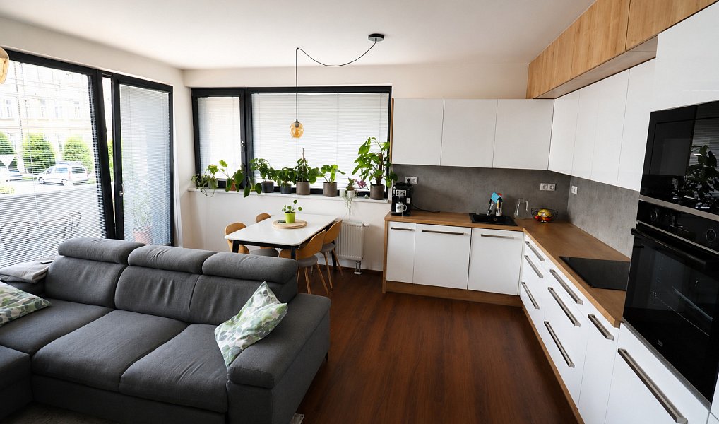 Prodej bytu 3+kk 77 m², Jihlava – náhled fotky 2