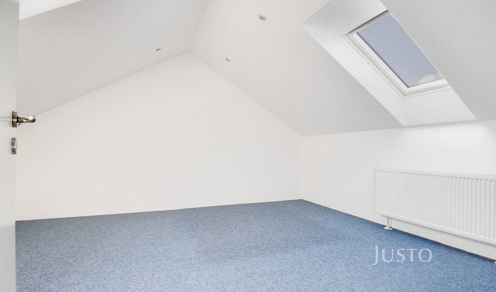 Prodej domu 227 m² s pozemkem 1 747 m², Teplice – náhled fotky 32