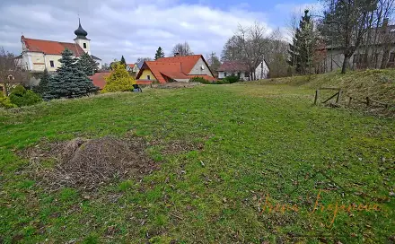 Prodej stavebního pozemku 1 040 m², Benešov - Okrouhlice