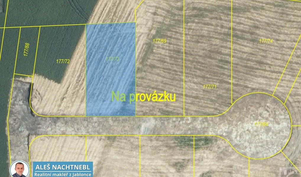 Prodej stavebního pozemku 800 m², Dřínov – náhled fotky 13