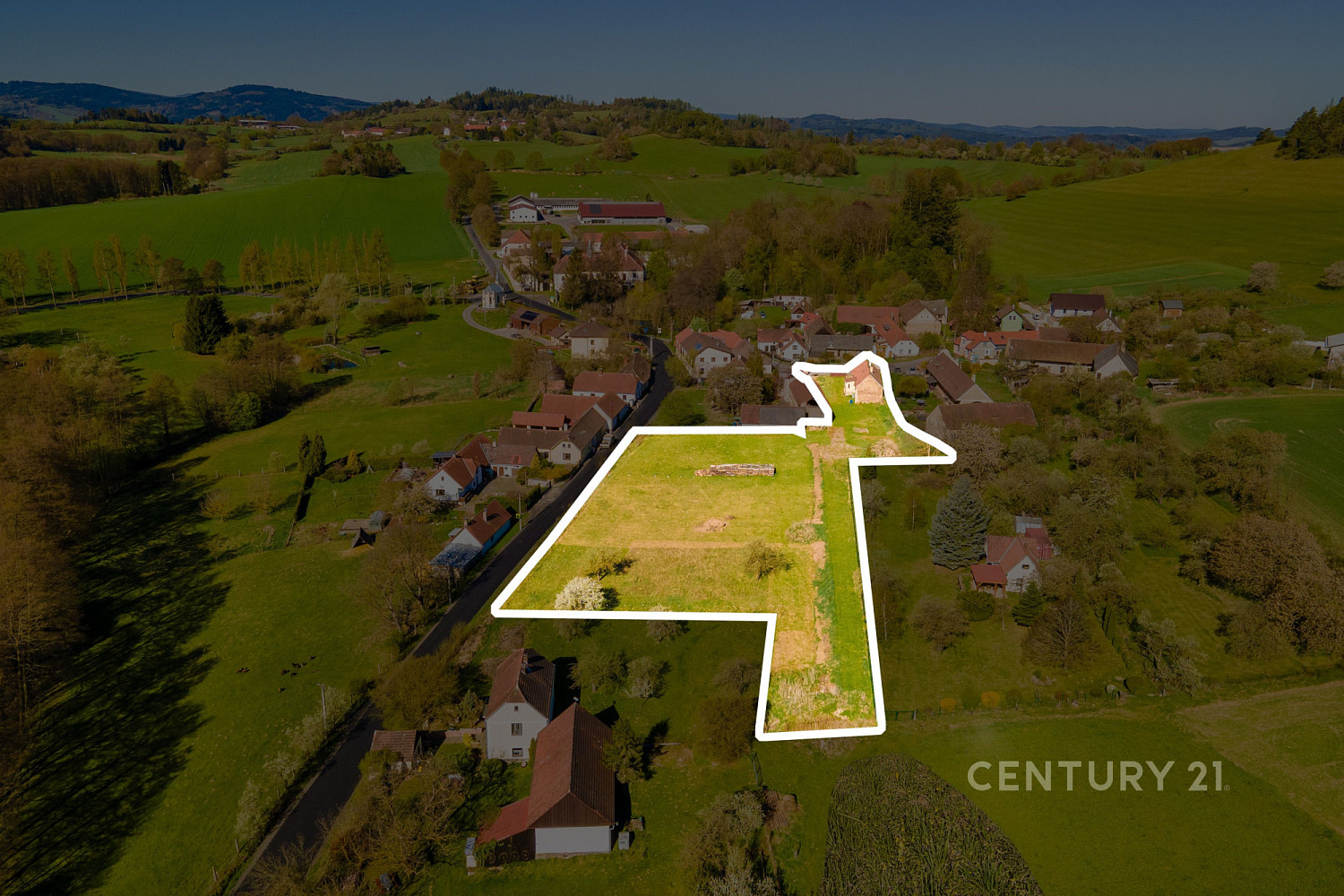 Prodej stavebního pozemku 5 613 m² – fotografie 3