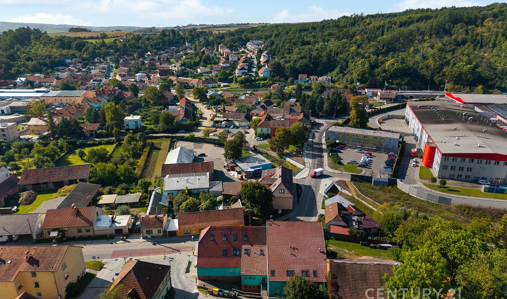 Prodej domu 1 500 m² s pozemkem 718 m², Rosice – náhled fotky 22