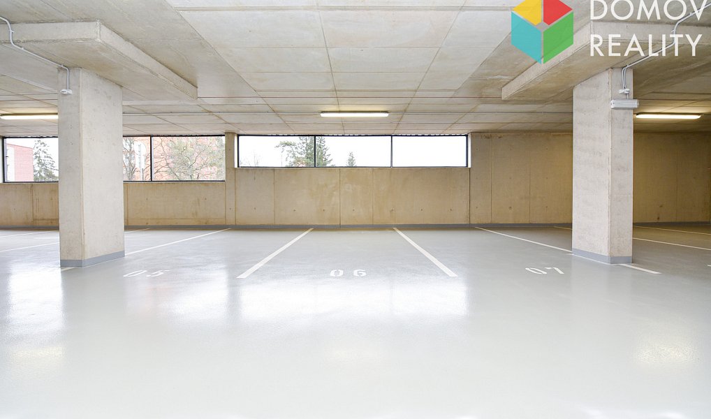 Pronájem garážového parkovacího stání, Beroun, Beroun – náhled fotky 4