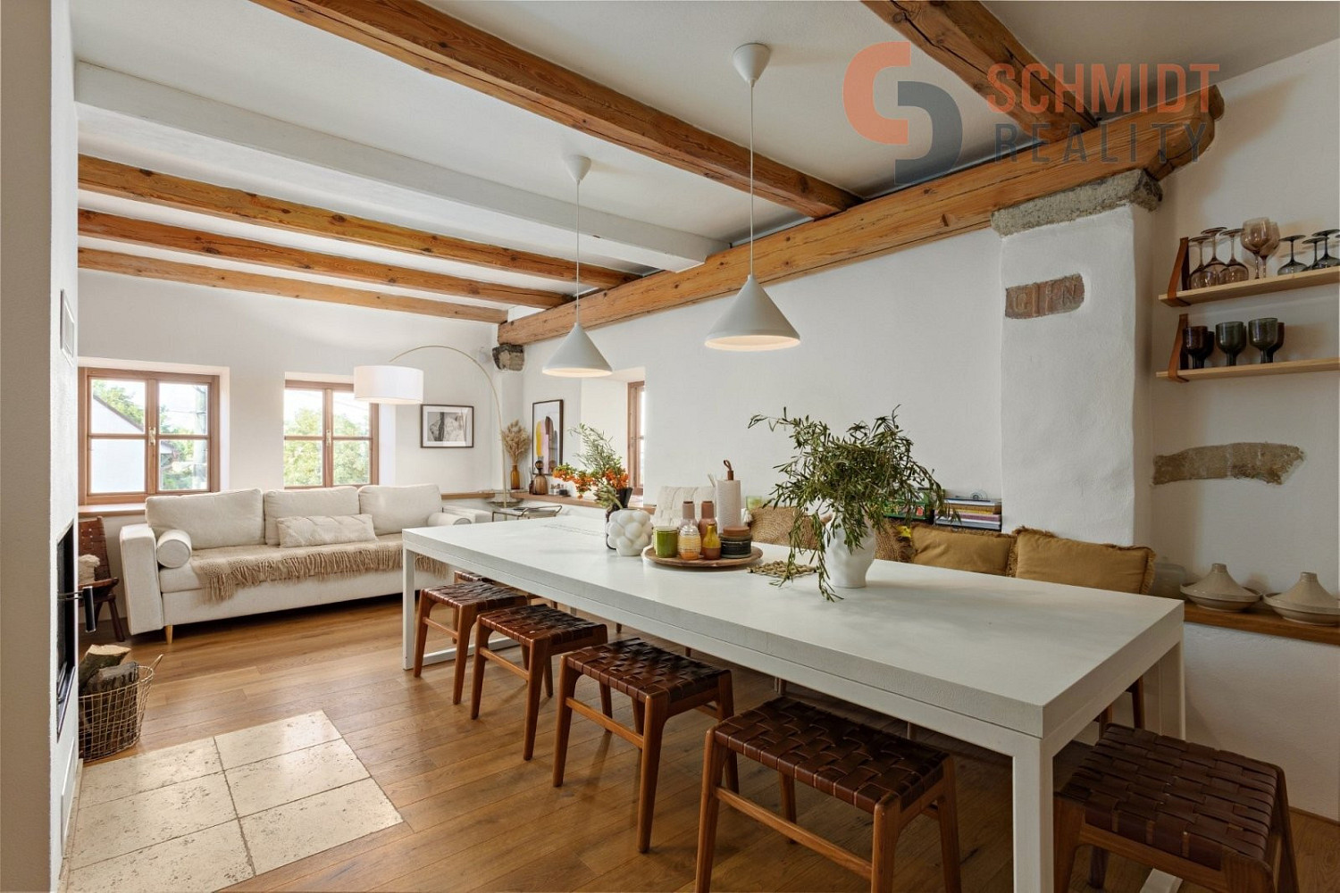Prodej ubytovacího objektu 242 m² – fotografie 3