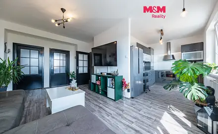 Prodej bytu 3+1 62 m², Chomutovská, Jirkov, okres Chomutov