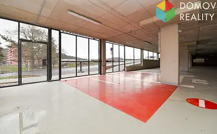 Pronájem širokého garážového parkovacího stání, Beroun, Nepilova, Beroun - Beroun-Město