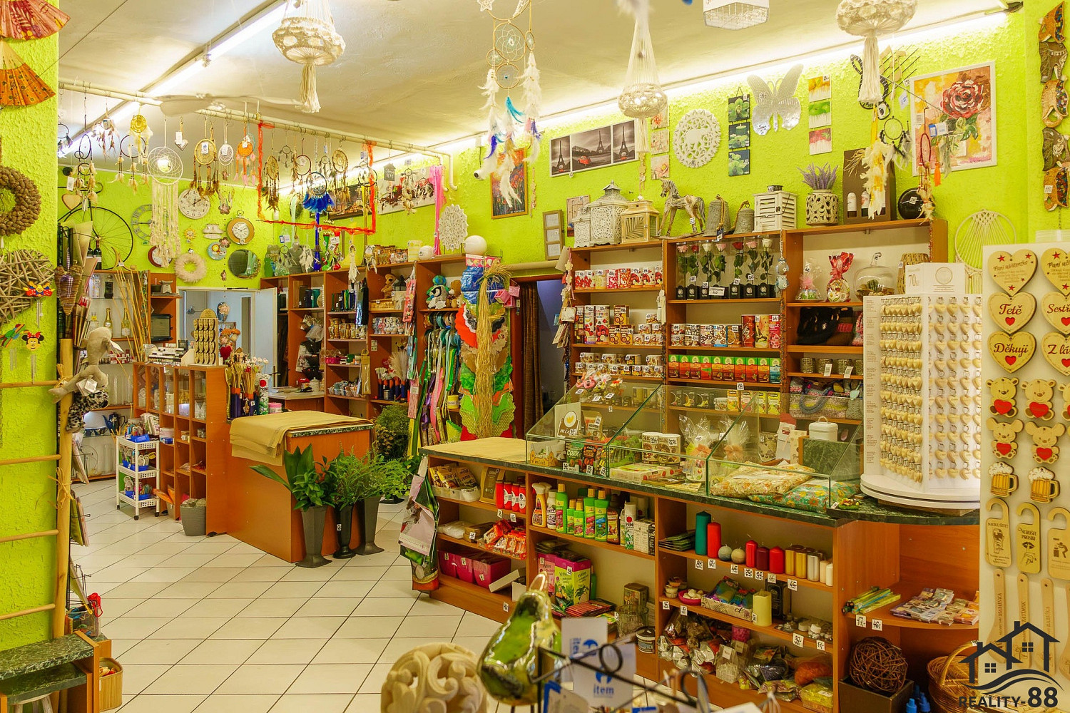 Prodej obchodních prostor 100 m² – další