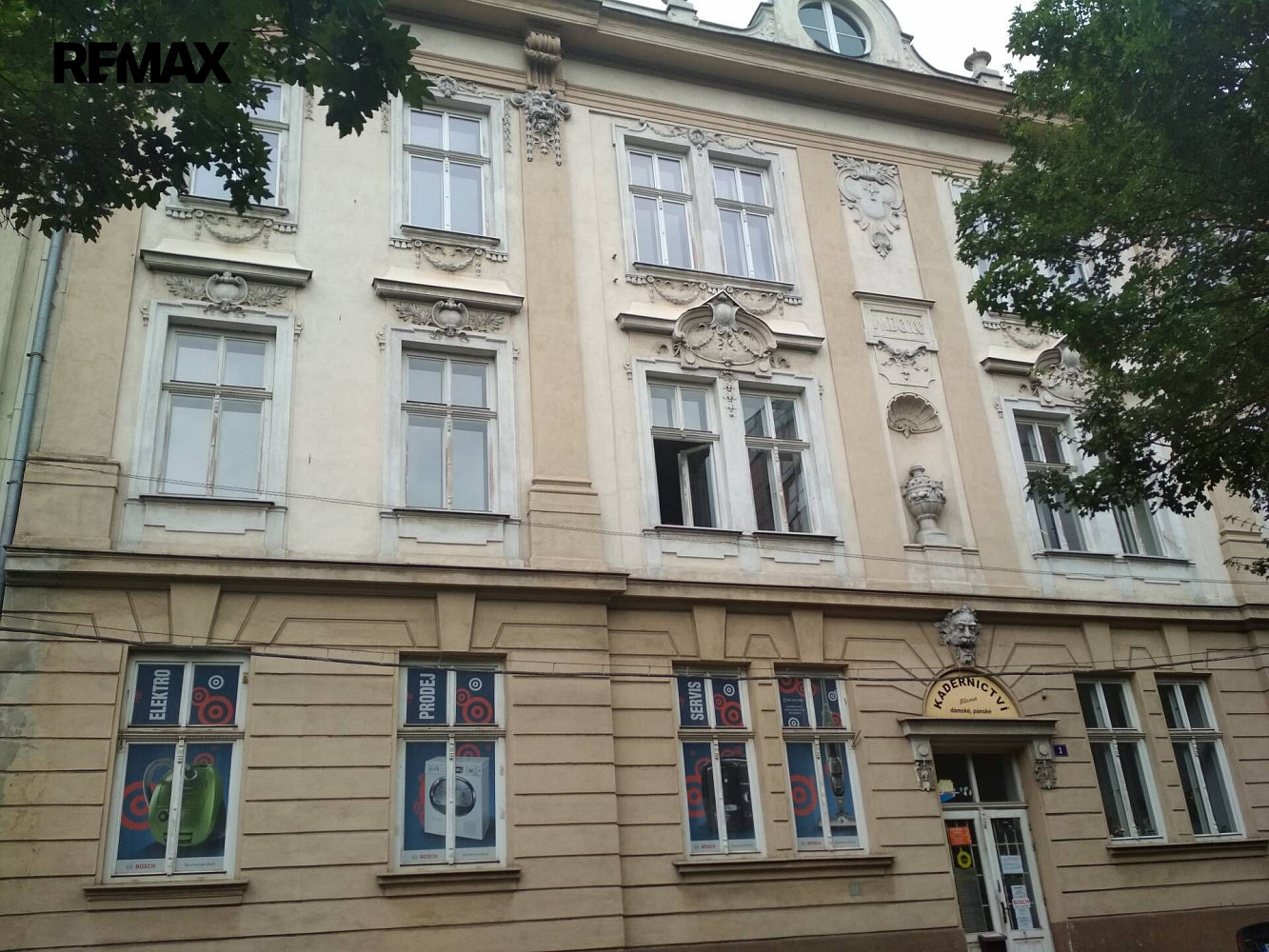 Pronájem kanceláře 150 m²