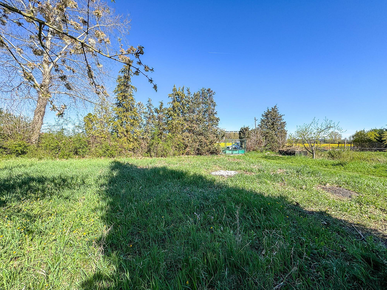 Prodej stavebního pozemku 743 m² – fotografie 2