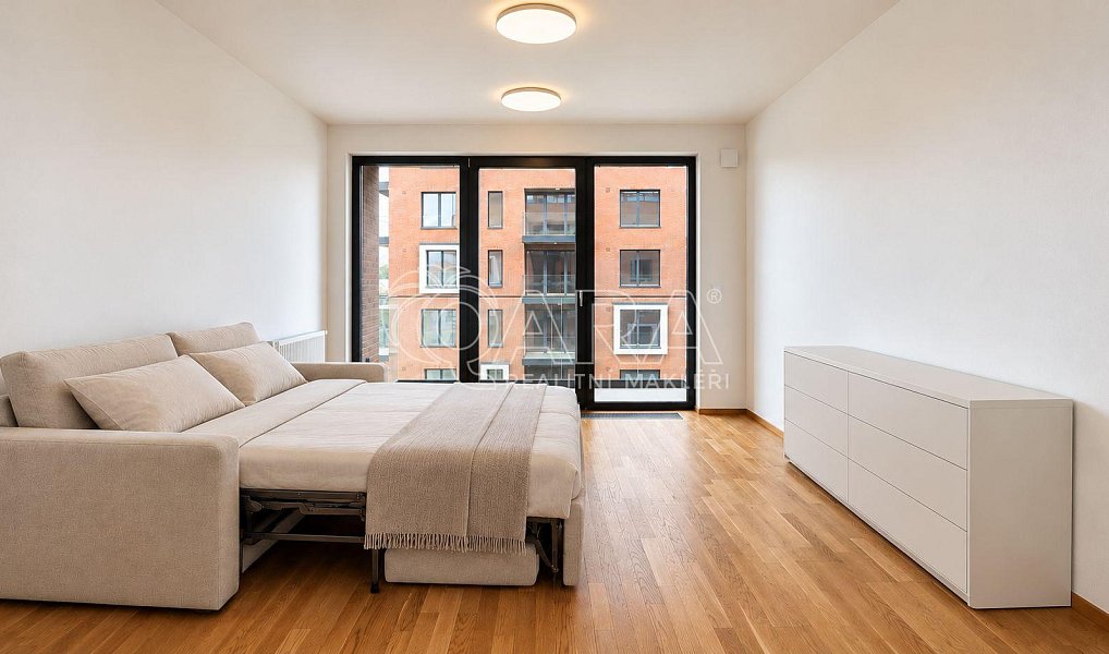 Pronájem bytu 1+kk 36 m², Praha – náhled fotky 4
