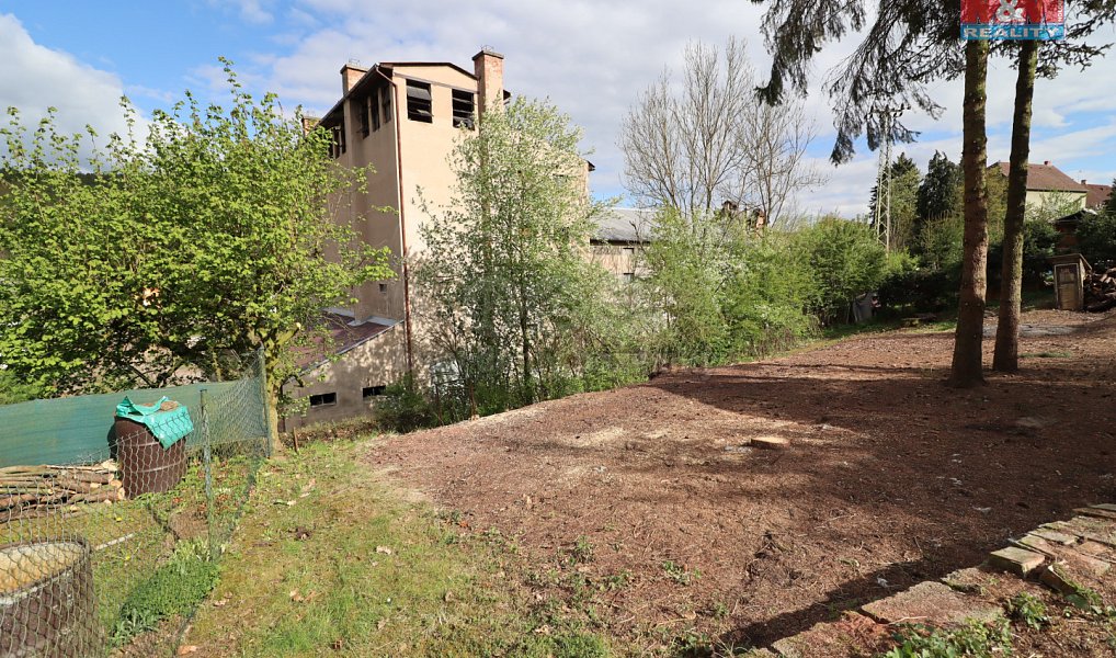Prodej zahrady 674 m², Pnětluky – náhled fotky 15