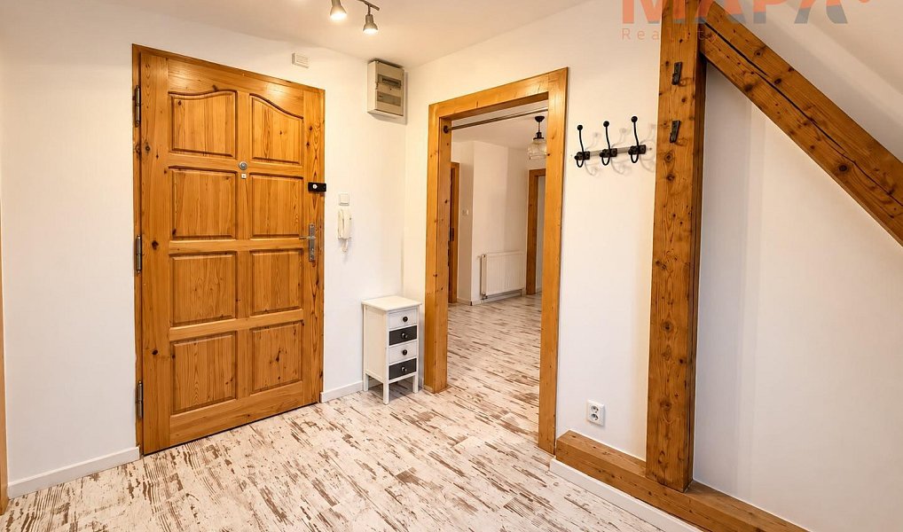 Pronájem bytu 3+1 100 m², Chomutov – náhled fotky 3