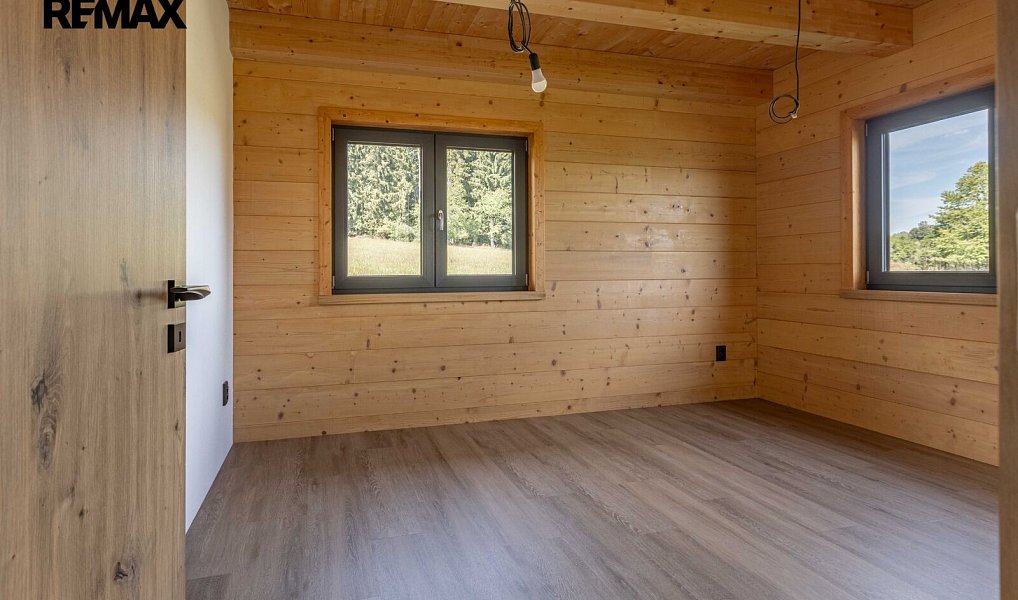 Prodej domu 153 m² s pozemkem 1 087 m², Vacov – náhled fotky 16