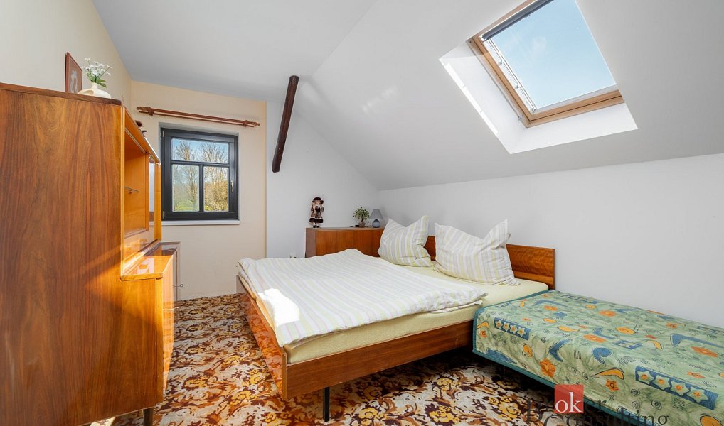 Prodej domu 165 m² s pozemkem 1 016 m², Boseň – náhled fotky 17
