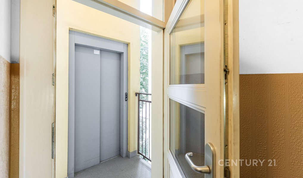 Prodej bytu 2+1 95 m², Praha – náhled fotky 20