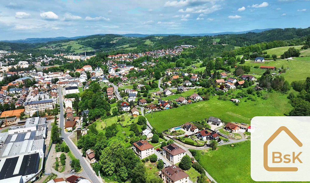Prodej stavebního pozemku 2 507 m², Semily – náhled fotky 4
