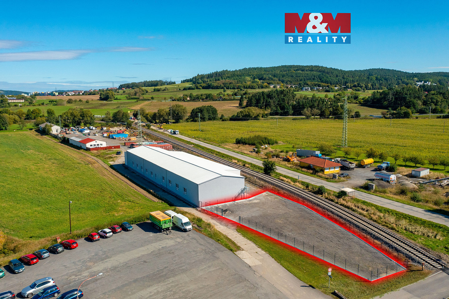 Pronájem komerčního pozemku 1 500 m²