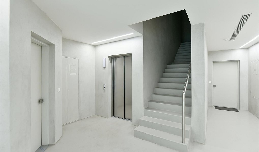 Pronájem bytu 2+kk 70 m², Praha – náhled fotky 14