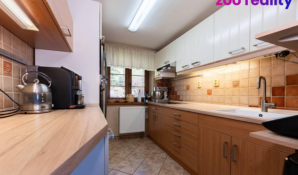 Prodej domu 180 m² s pozemkem 2 284 m², Perštejn – náhled fotky 3