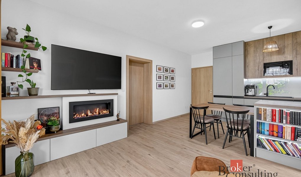 Prodej bytu 3+kk 78 m², Holubice – náhled fotky 4