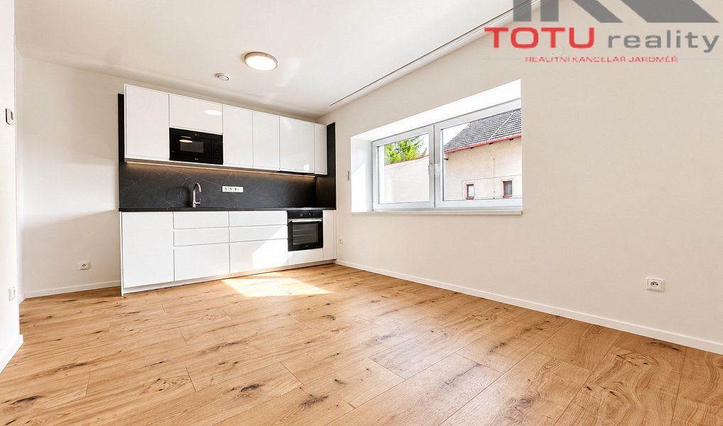 Pronájem bytu 2+kk 38 m², Černožice – náhled fotky 6