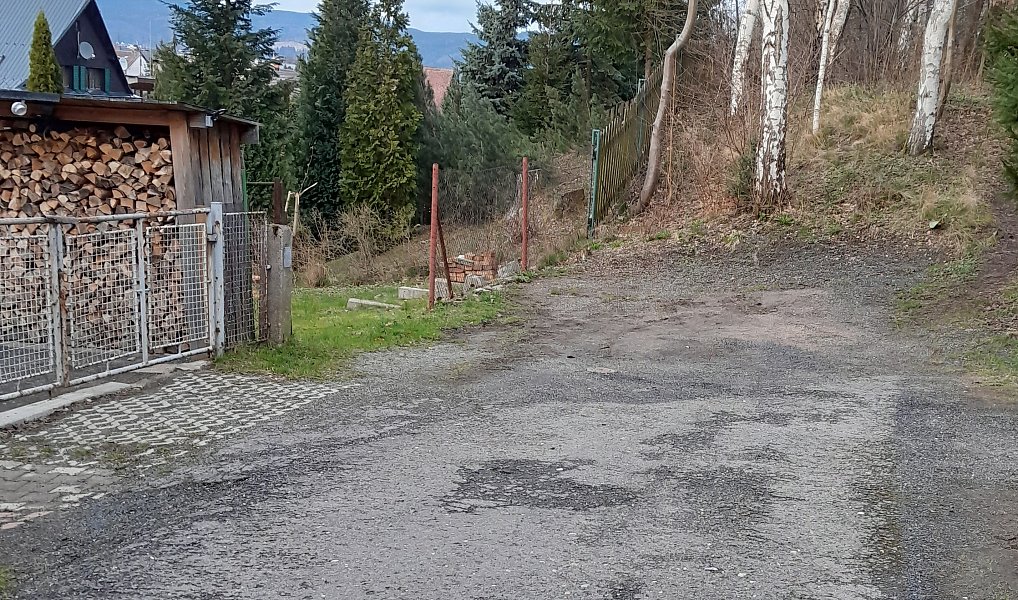 Prodej stavebního pozemku 400 m², Liberec – náhled fotky 2