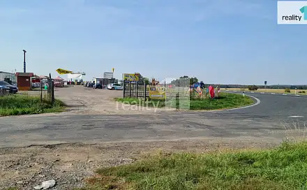 Pronájem pozemku 1 200 m², Libenice, okres Kolín