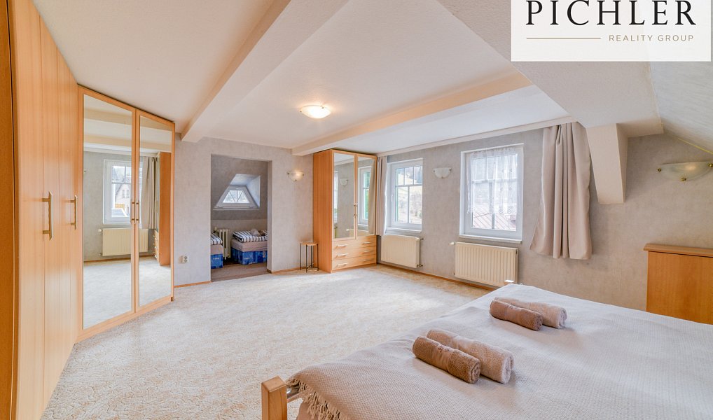 Prodej domu 341 m² s pozemkem 424 m², Stříbrná – náhled fotky 33
