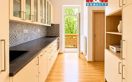 Prodej bytu 3+kk 70 m², V Holešovičkách, Praha 8 - Libeň