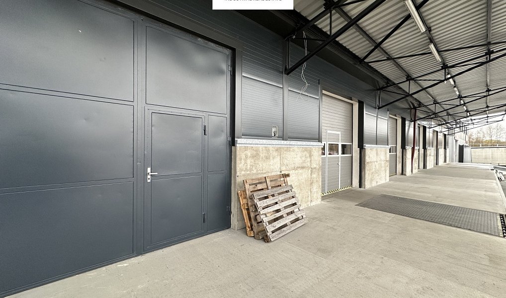 Pronájem skladovacích prostor 5 330 m², Hradec Králové – náhled fotky 11