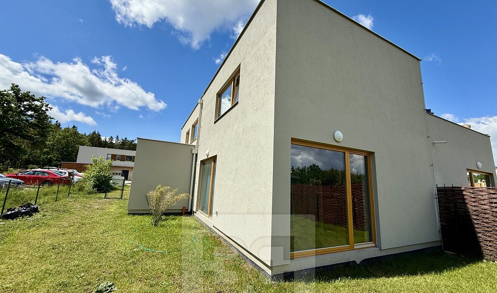 Prodej domu 181 m² s pozemkem 846 m², Unhošť – náhled fotky 5