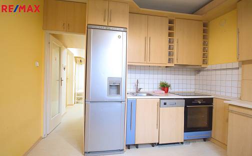 Prodej bytu 3+1 68 m², Za Alejí, Uherské Hradiště