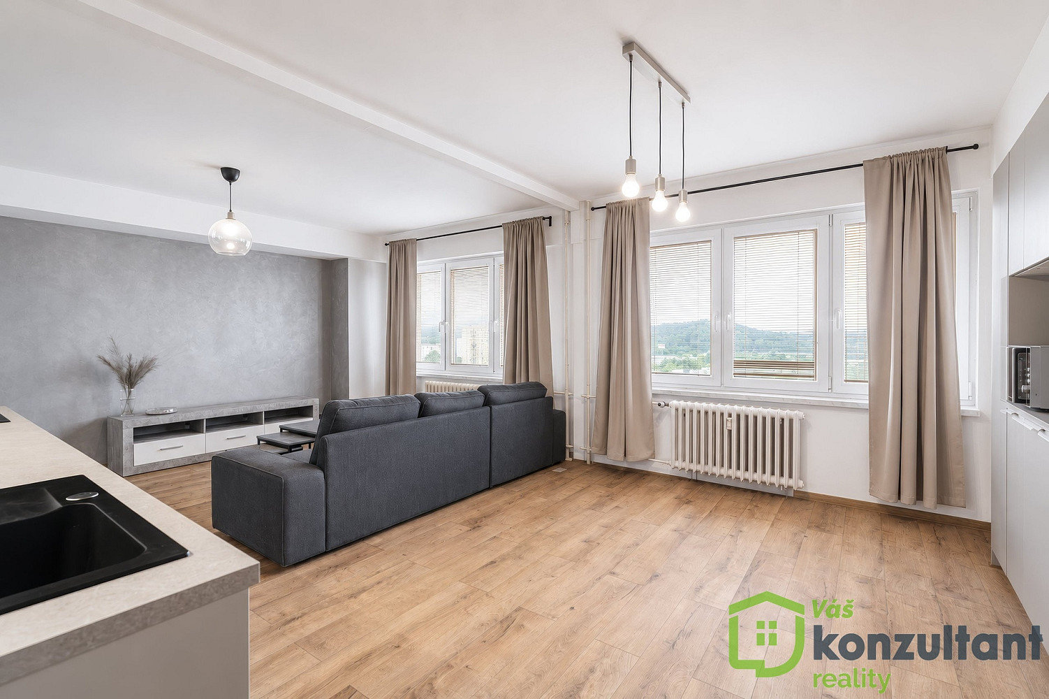 2+kk Apartment in Frýdek-Místek, Sídliště Anenská, Místek - View 4
