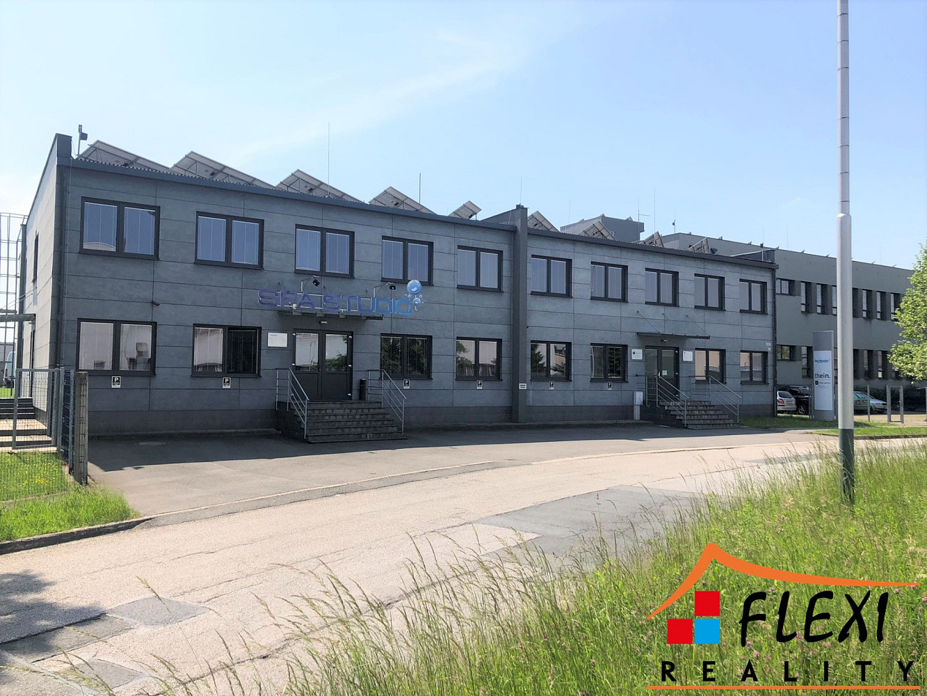 Pronájem obchodních prostor 167 m²