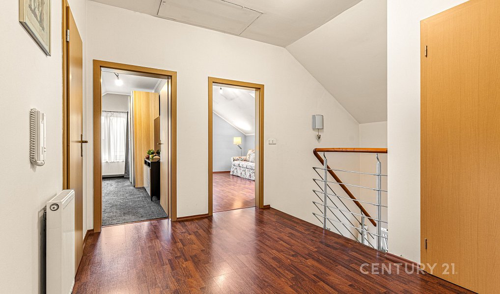 Prodej domu 265 m² s pozemkem 864 m², Mnichovice – náhled fotky 8