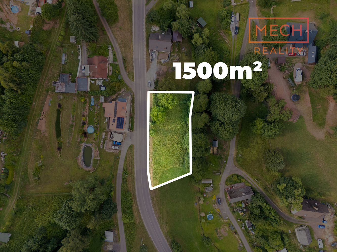 Prodej stavebního pozemku 1 500 m² – fotografie 2