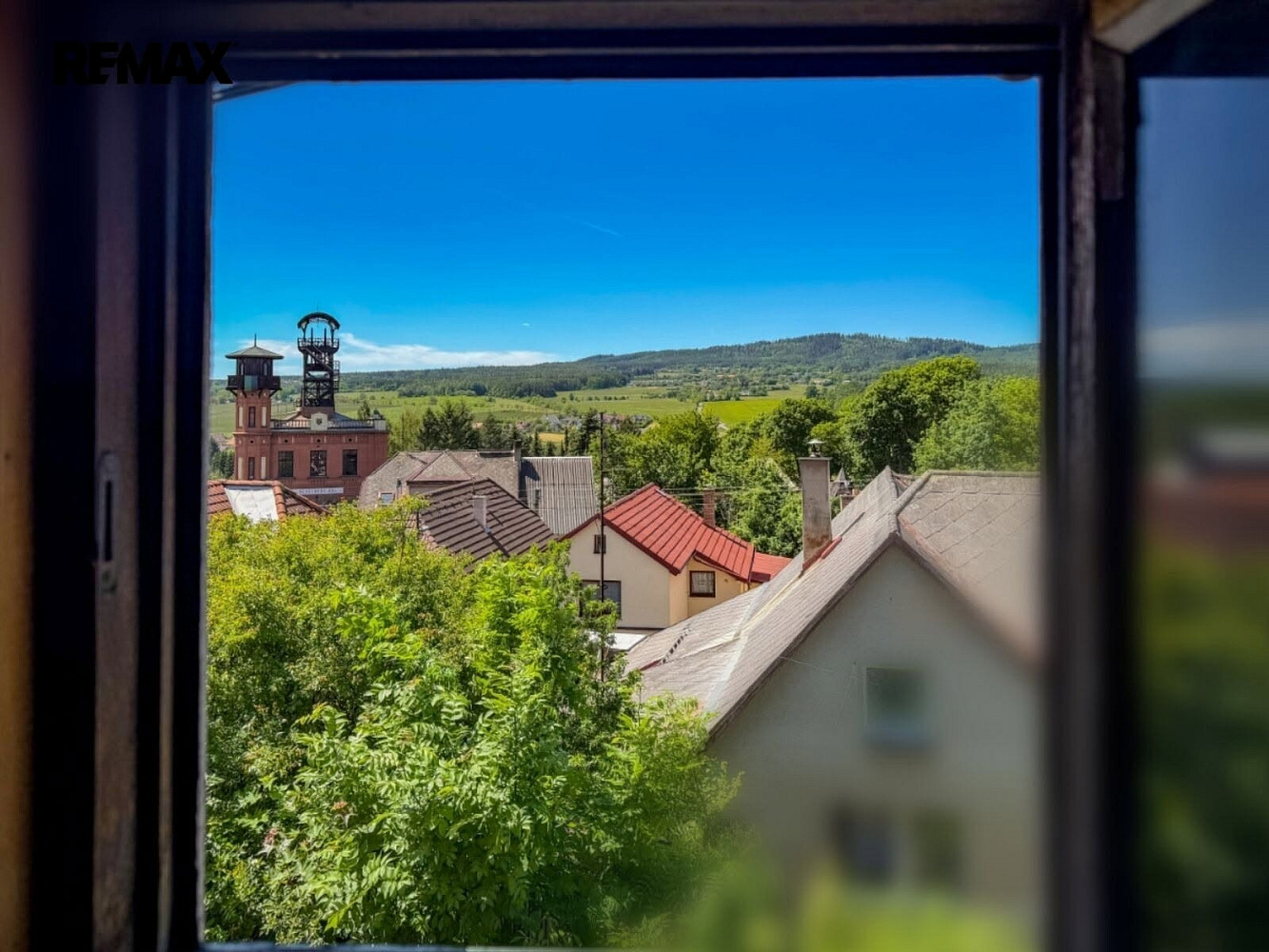 Prodej domu 94 m² s pozemkem 196 m² – pohled 2