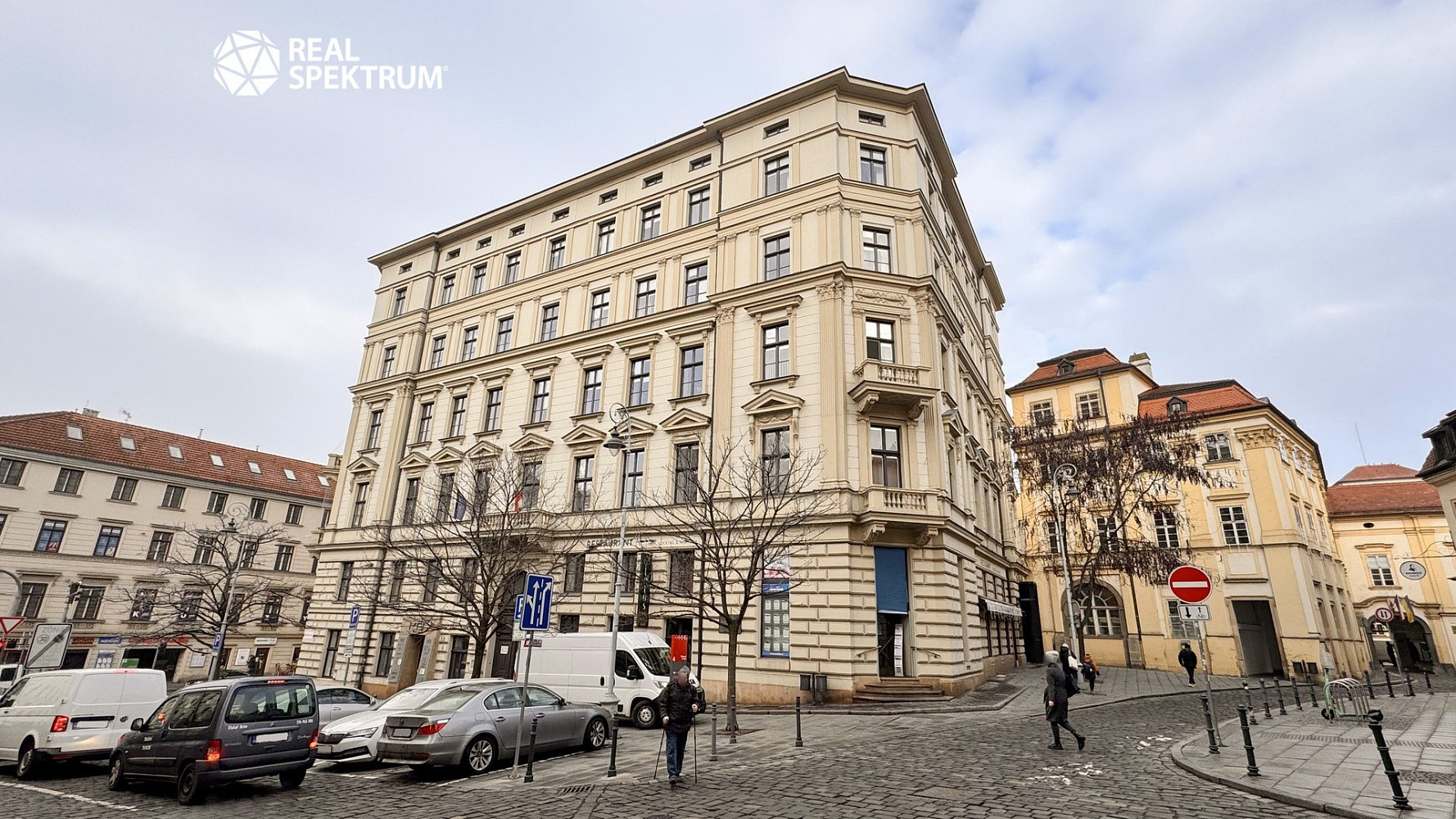 Pronájem kanceláře 552 m² – fotografie 5