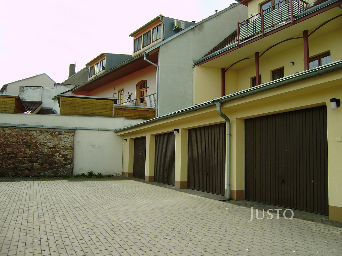 Pronájem garáže 17 m2 s pozemkem 17 m2 — photo 3