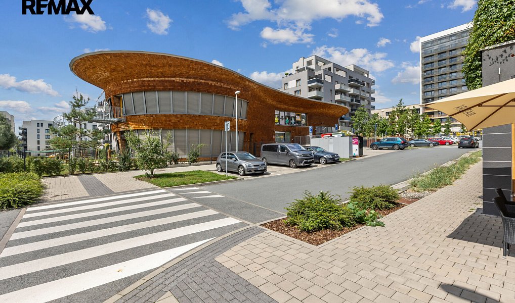 Prodej bytu 2+kk 48 m², Praha – náhled fotky 32